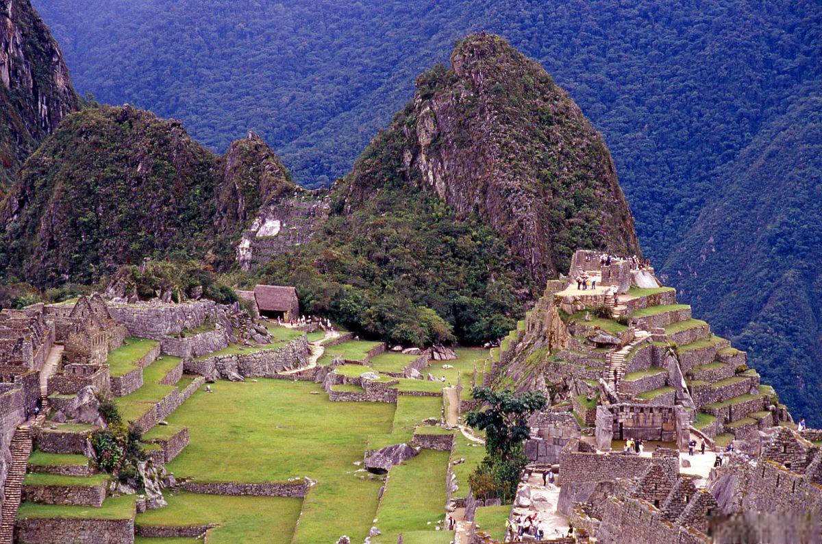 马丘比丘城:历史之谜与传说之谜 马丘比丘城,一个充满神秘与争议的