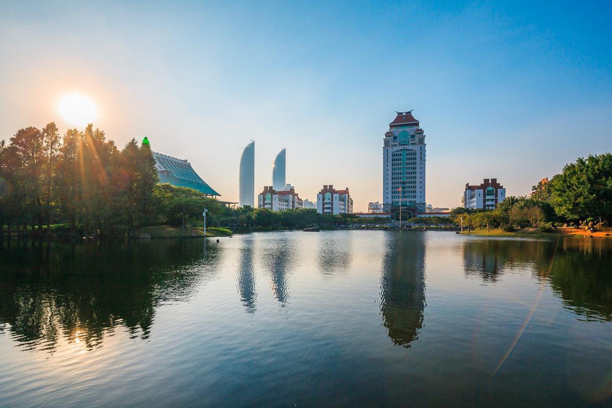 厦门,一座让人心醉神迷的城市 厦门,这座美景,美食和文化底蕴兼备的