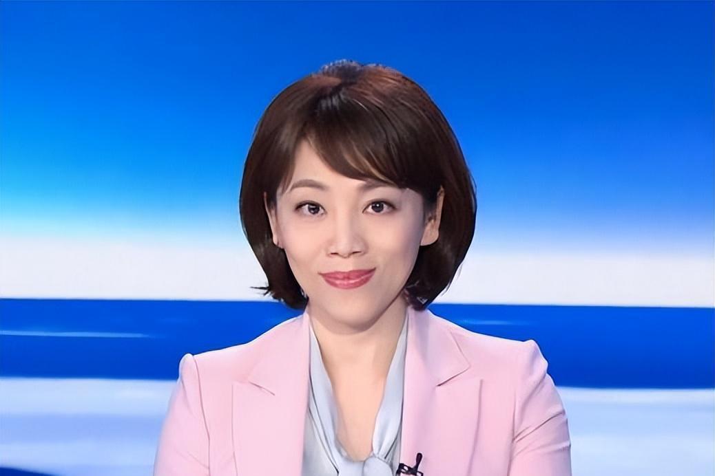 主持人劳春燕:风光背后有心酸 劳春燕是央视的台柱子,一线主持人之一