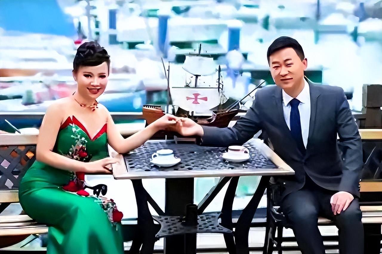 刘赛:逆境中绽放的盲眼歌者,与农村丈夫共筑幸福人生 刘赛,一位天生的