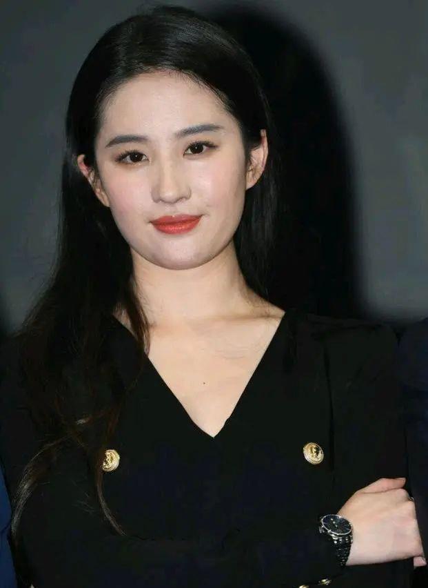 娱乐圈5大美女 这五位美女代表了国人对美的共同认可,她们的出众外貌
