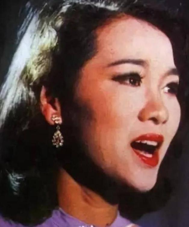 历经病痛与波折,坚韧追梦不停歇 郑绪岚,这位曾经闪耀舞台的女歌手
