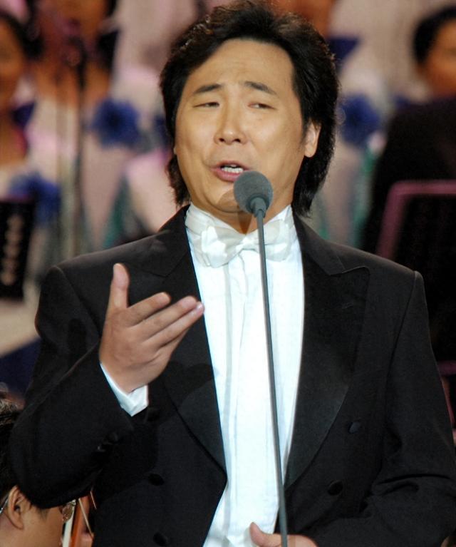 廖昌永:从寒门歌手到艺术巨匠.@曼寒爱剪辑花的动态