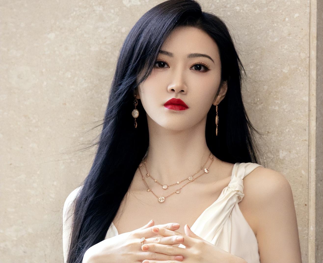 杨蓉,景甜,江疏影等明星资源丰富却难大火 在娱乐圈,让人不得不相信"