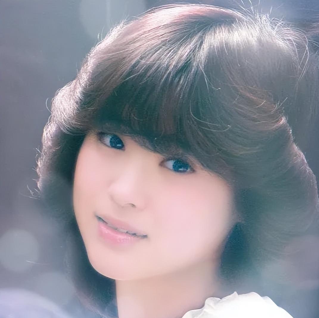 松田圣子:人生传奇 松田圣子的毕业引发广泛讨论,她的故事让人们有