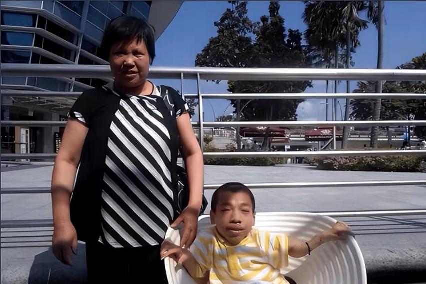 轮椅总裁李创利:身高不足一米,却用智慧与勇气赚得三亿身家!