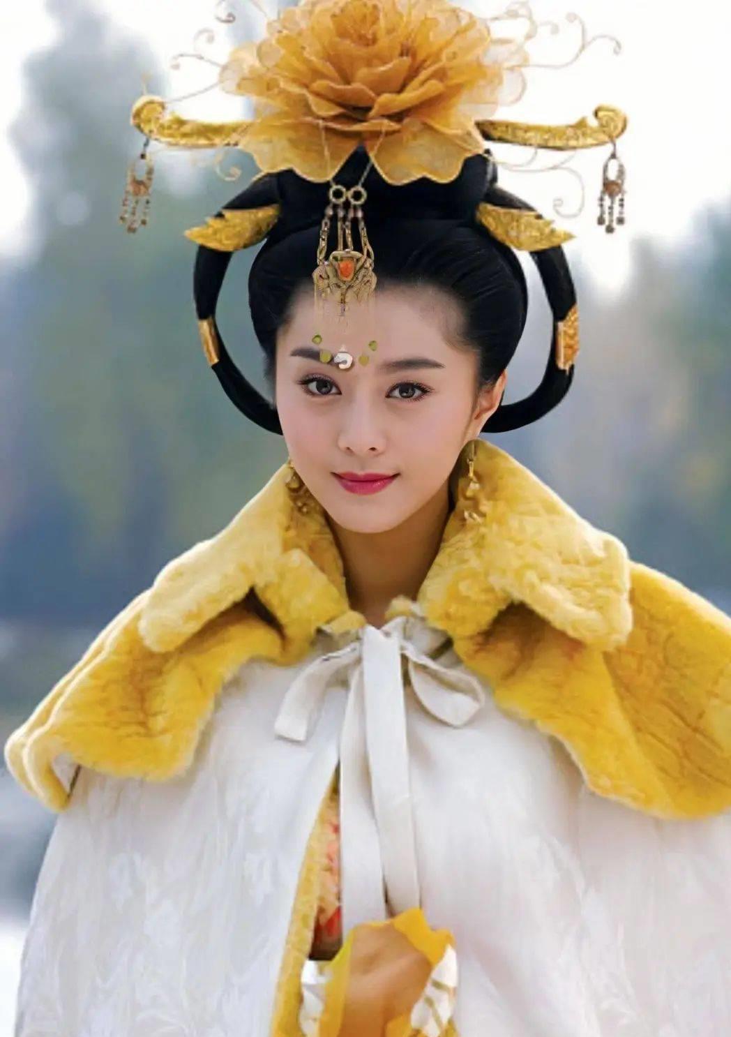 杨贵妃8大扮演者:各有千秋 杨贵妃这个传奇角色经过多位优秀演员的