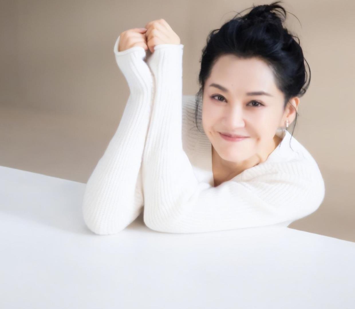 京圈公主"许晴,娱乐圈抛弃的原因 许晴自少年时代起就展现出与众不同