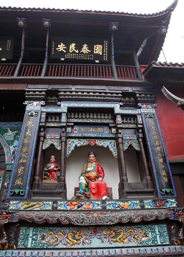 四川省梓潼县,藏着一座历史悠久的神秘寺庙——七曲山殿!