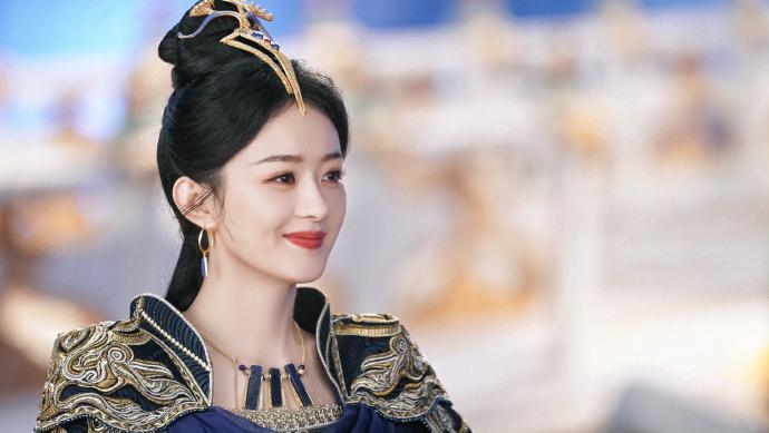 唐嫣获奖,她和杨幂的选择差别有多大 唐嫣凭借《繁花》获得年度突破