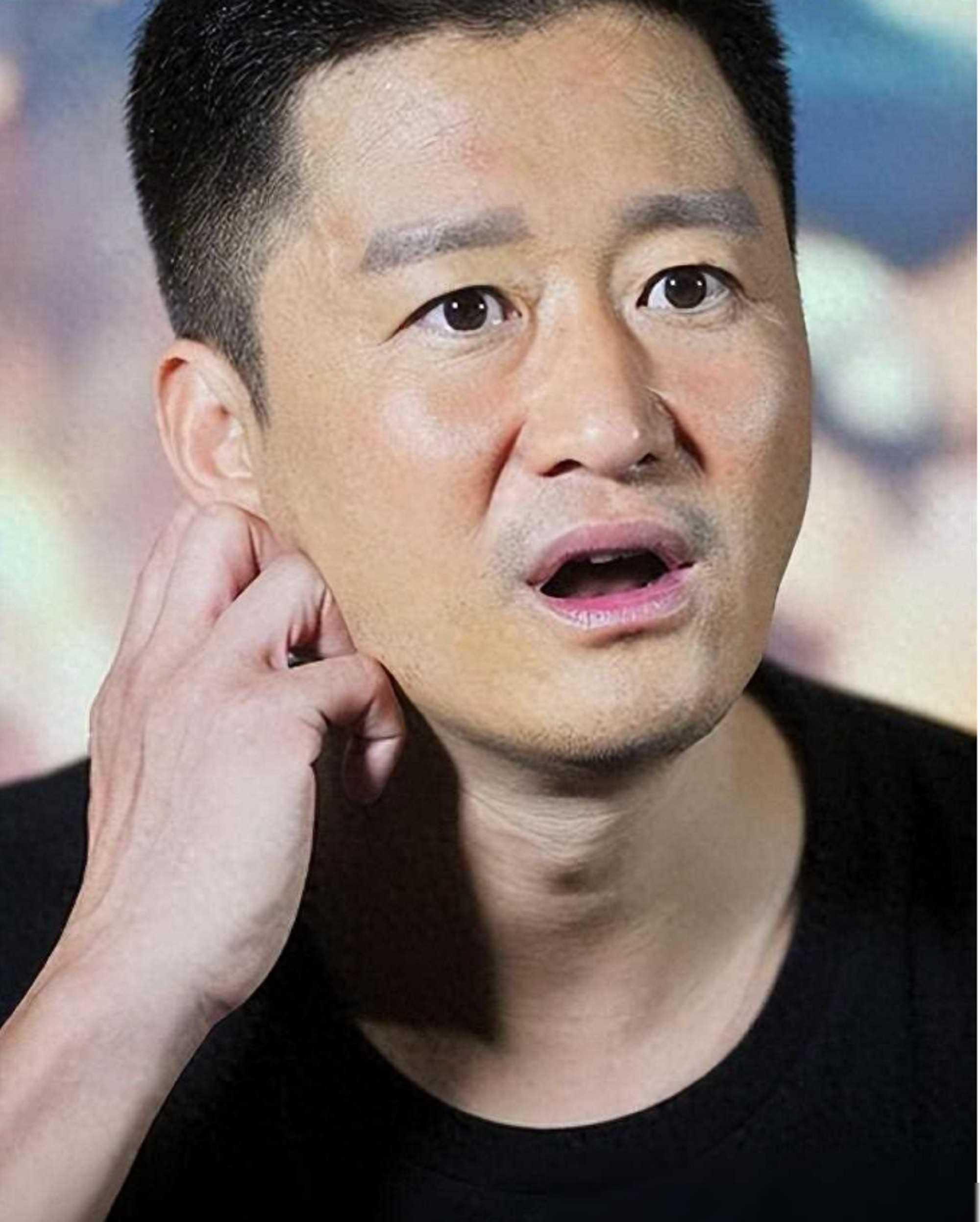 吴京警告背后的娱乐圈:女性的困境与市场的隐忧 吴京曾对一位小女孩