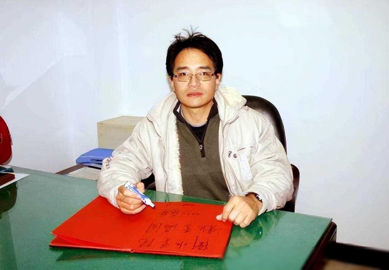 央视低调夫妻档:蔡猛与徐笑梅,32年恩爱如初,诠释真实爱情 在央视这个
