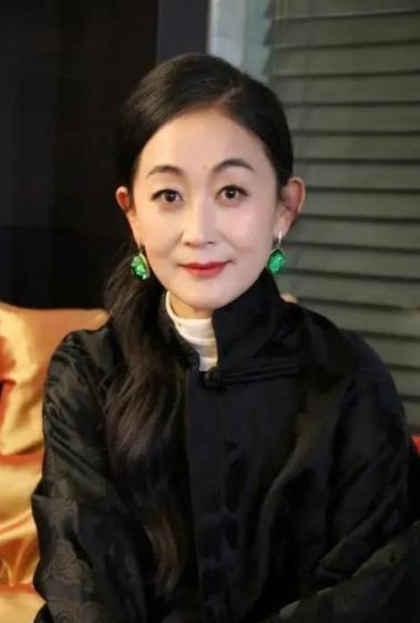 4位"妈妈专业户":演不了穷人 陈瑾,萨日娜,曾黎等女演员被称为"妈妈