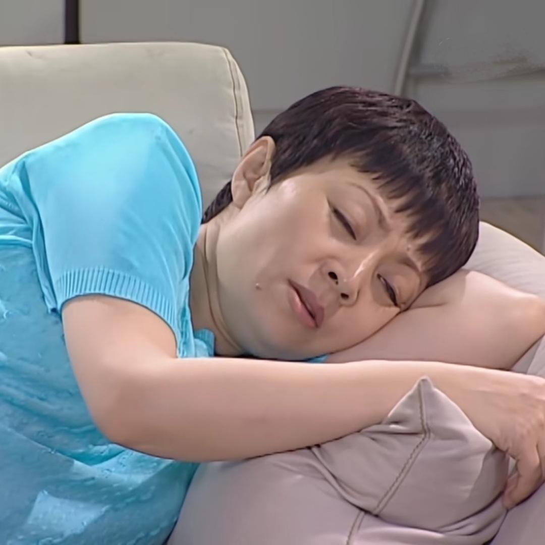 家有儿女》夏雪的心路历程 家有儿女》中,夏雪与继母刘梅之间的情感