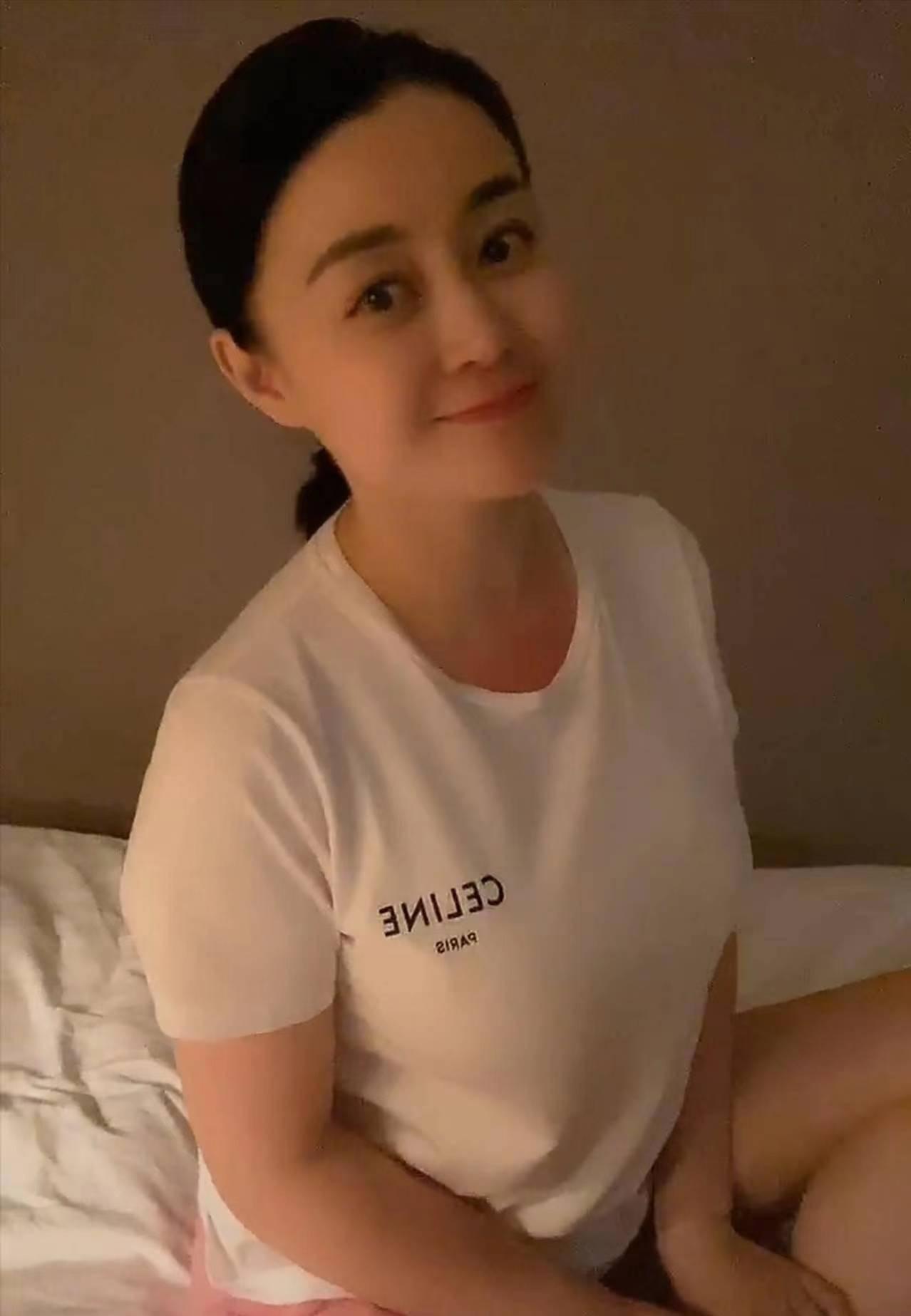 关婷娜:演技与美貌并存,师徒共筑影视辉煌 赵本山,这位土生土长的东北