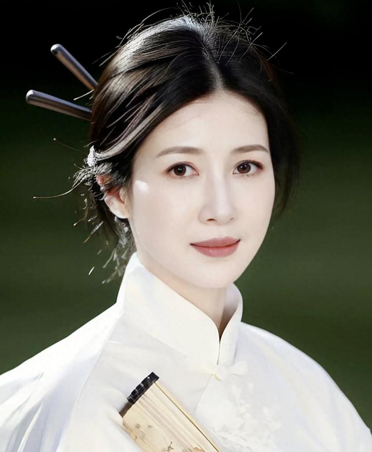 宣武门》童蕾的评价 童蕾是一个很全面的演员,不管是美丽坚强的才女