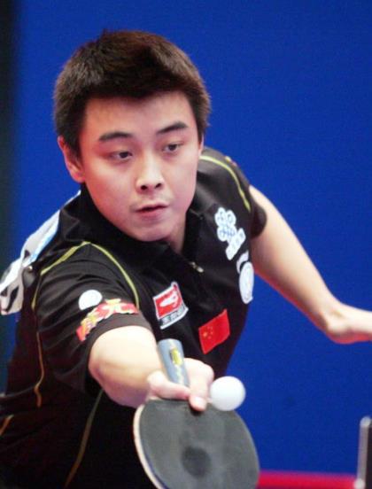 乒乓冠军"王皓:为爱放弃事业专注家庭 王皓是从小就加入国家乒乓球队