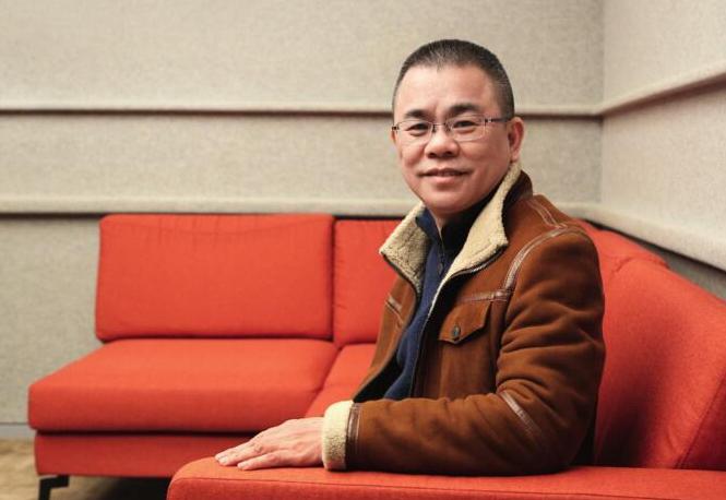 如今身价飙升至380亿,成为国内销量第一的功能饮料品牌掌舵人