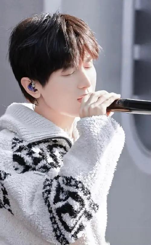 成毅前经纪人揭秘:解约后依旧力挺,成毅辛芷蕾均迎巅峰发展 成毅的