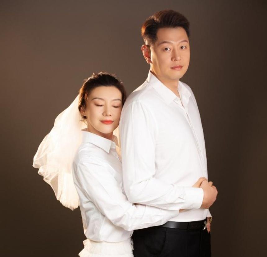 周雅菲,被誉为"亚洲蝶后",在2012年伦敦奥运会上以央视特邀解说嘉宾的