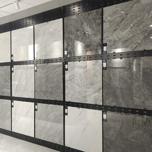 釉面砖:现代建筑的不可或缺之选 釉面砖不仅是墙面的华丽装饰,更是