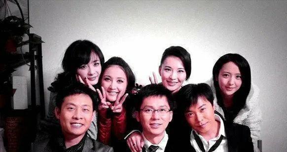 北爱剧组再聚首,佟丽娅李晨张译友情时光机,娱乐圈黄金