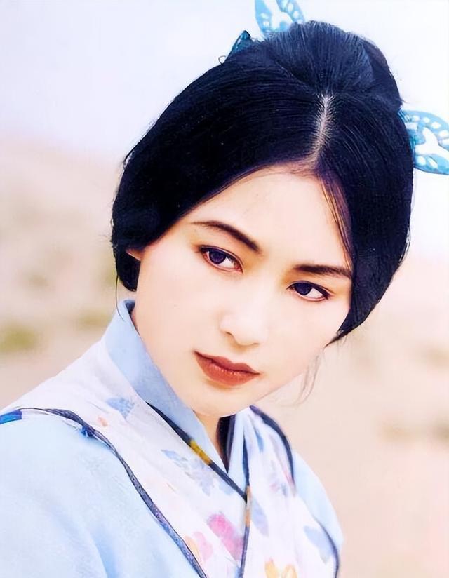 陈红:魅力永存,爱情与事业双赢的人生赢家 陈红,这个名字在娱乐圈中