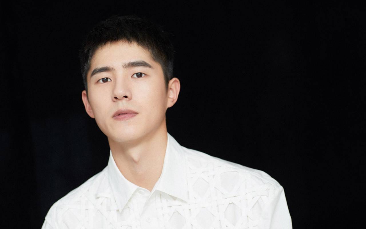 刘昊然,本名刘源,1997年10月10日出生于河南省平顶山市,中国内地影视