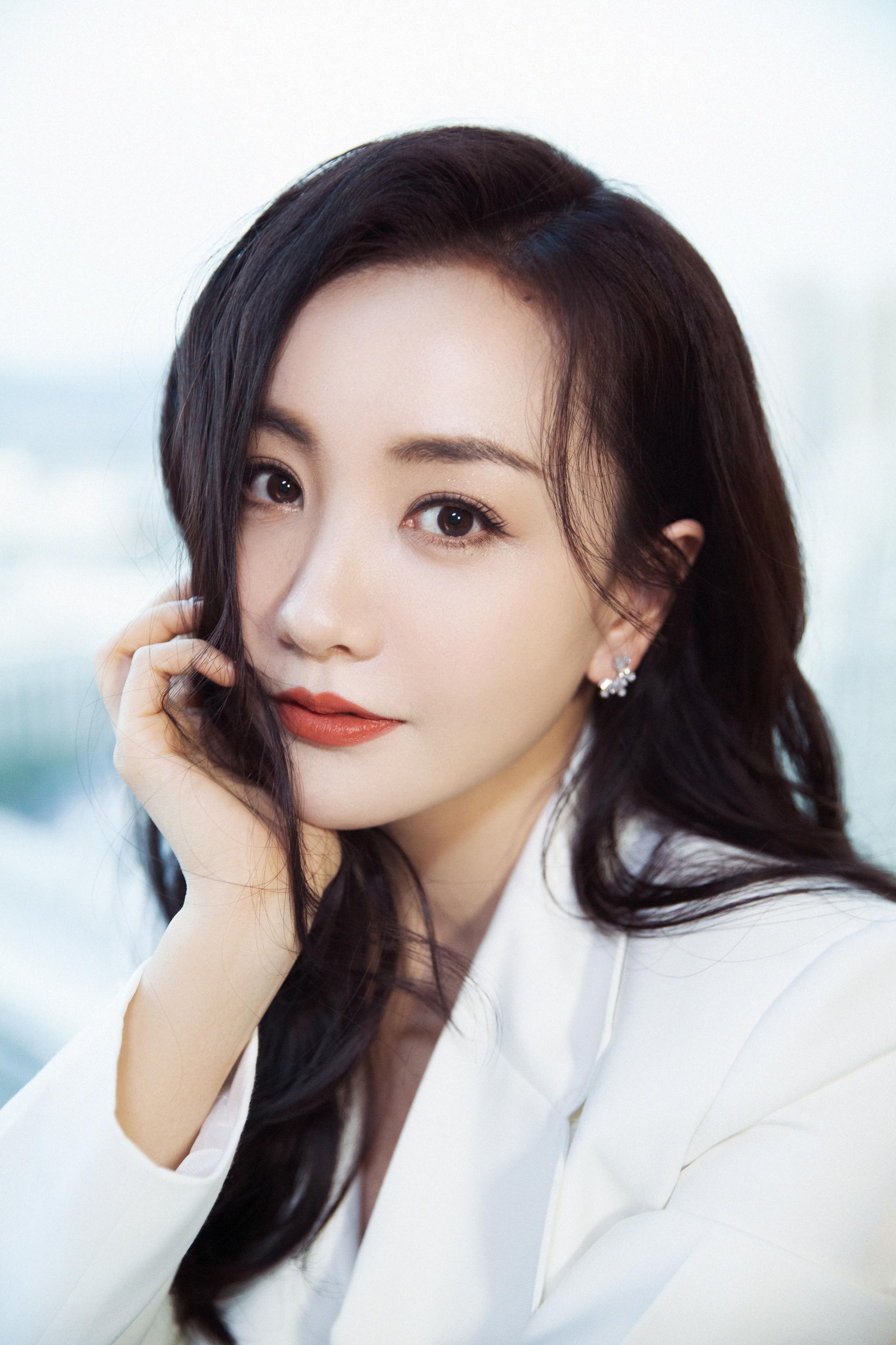 陈晓杨蓉恋情传闻再起,杨蓉推人事件引热议,独立精神获赞 陈晓和杨蓉