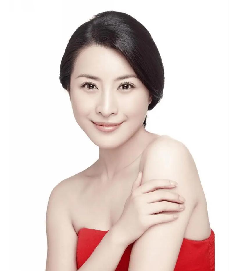 王雅捷:实力演员 王雅捷,中国内地女演员,代表作品有《马大帅》