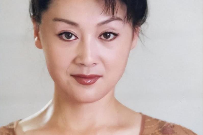 女儿接力传承母爱 王姬,一位在荧幕上留下无数经典角色的女演员,背后