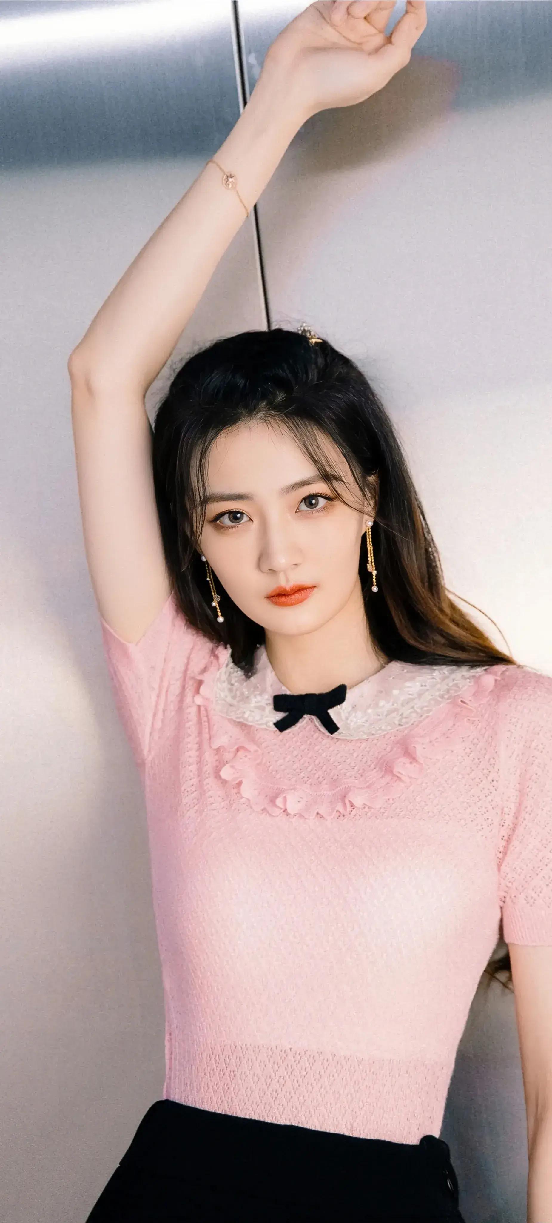 徐璐魅力壁纸:美丽与精神的完美融合