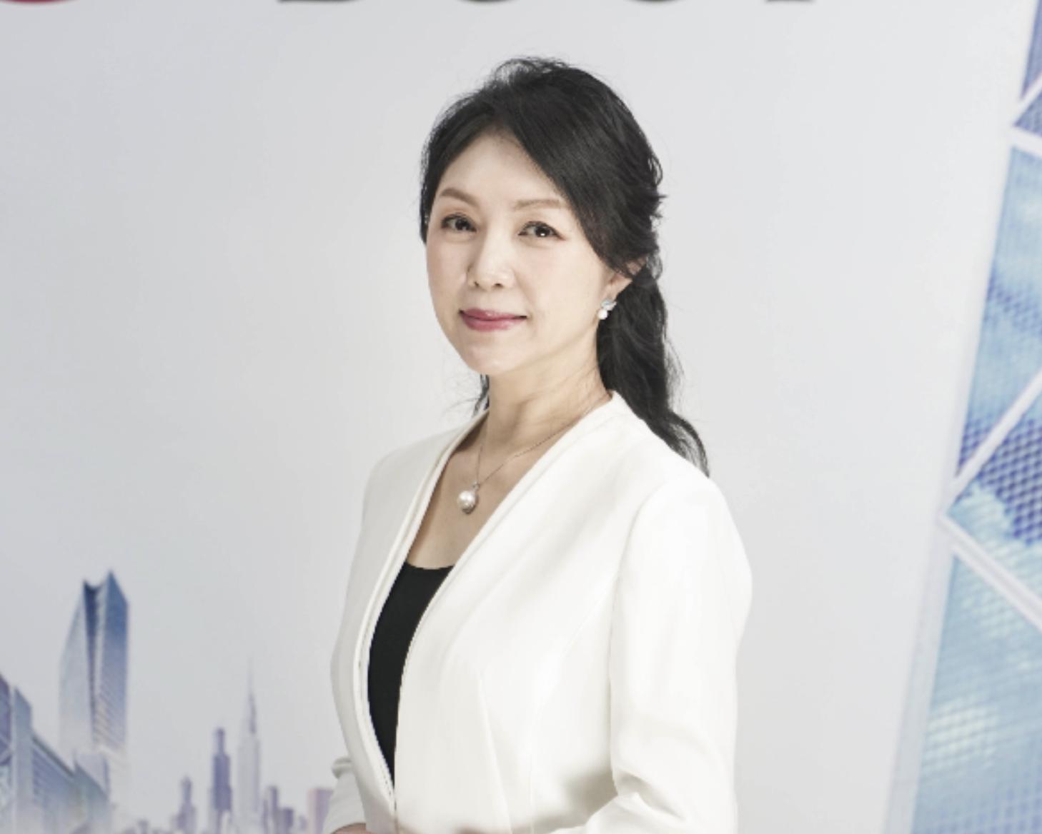 她是投资银行界的佼佼者 李彤作为中银国际控股有限公司执行总裁,以