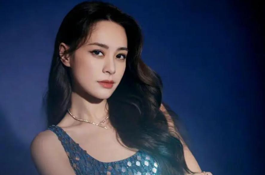 娱乐圈顶级骨相美人 肖战是娱乐圈顶级骨相美人之一,他的颜值简直就是