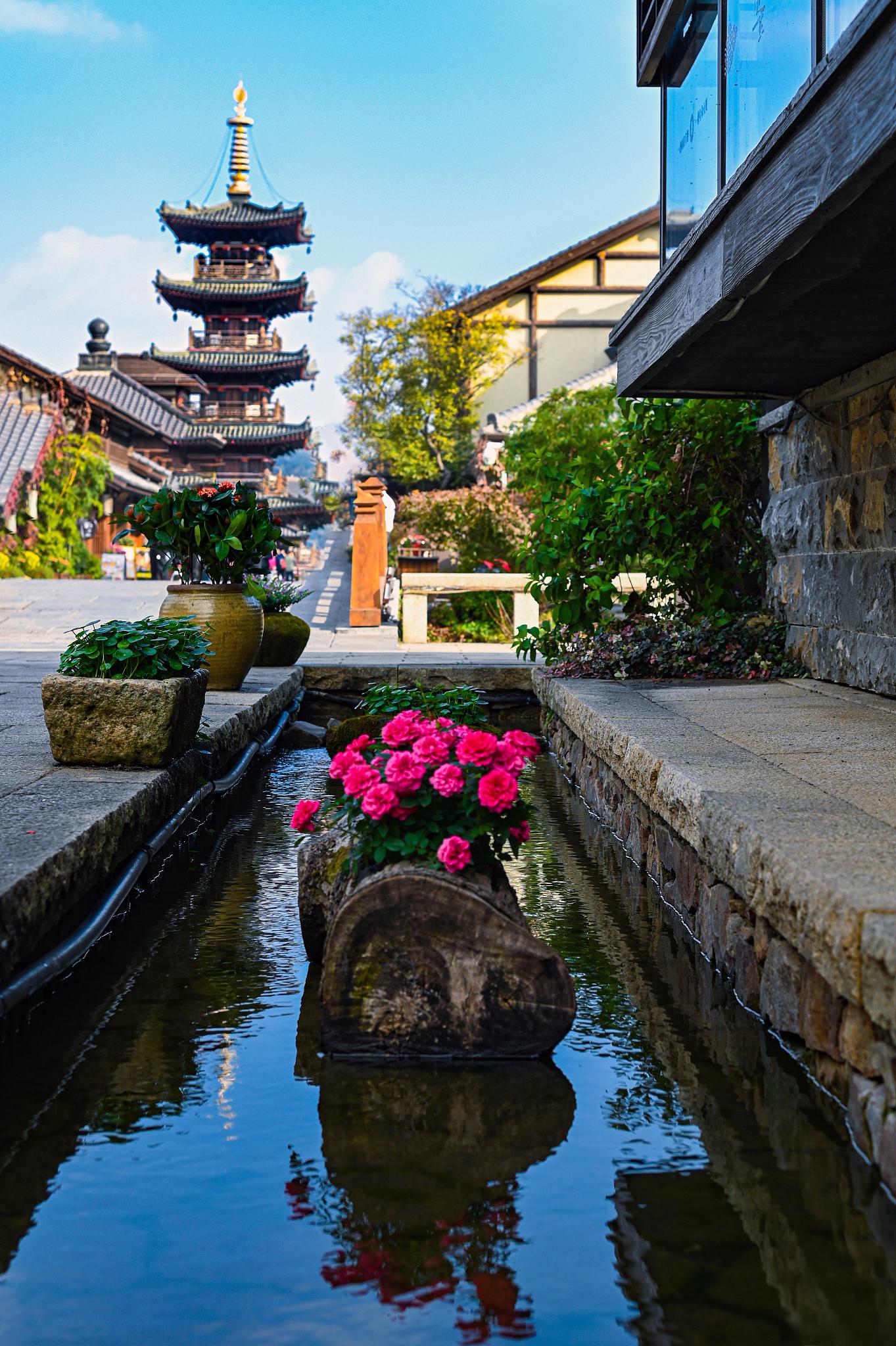 拈花湾,宛如太湖之滨的一颗璀璨明珠,静谧而美丽.