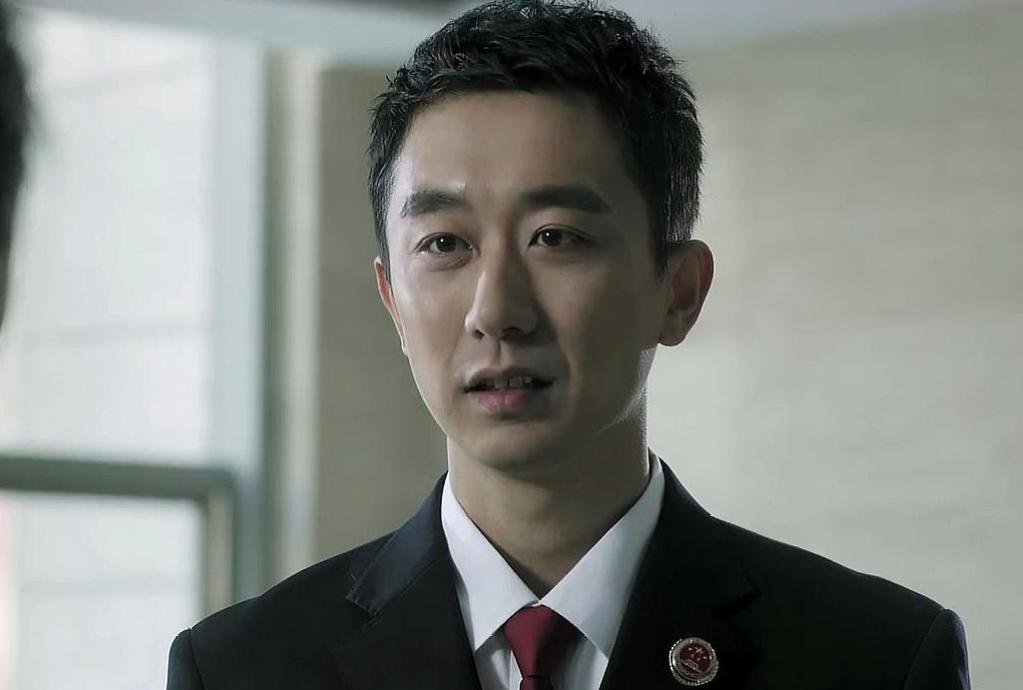 真爱无关物质,重在理解尊重 人民的名义》美女干部林华华每天用200块