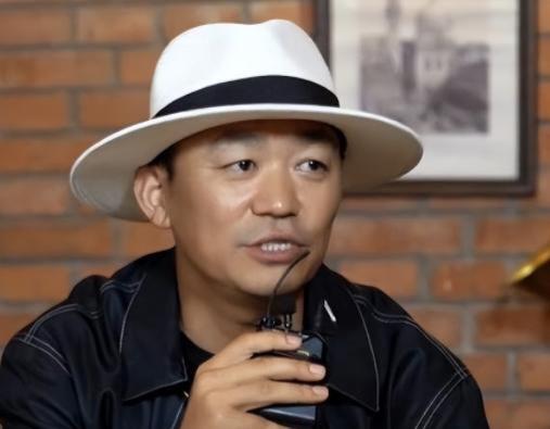 屏幕求原谅,百万赔付压垮明星光环 王宝弱连发哭求视频,向王宝强道歉