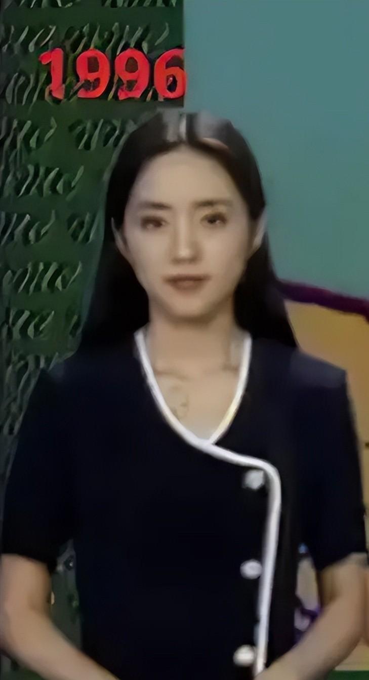 主持人杨丹,29年零失误,优雅坚持展职业魅力 杨丹,央视《天气预报》