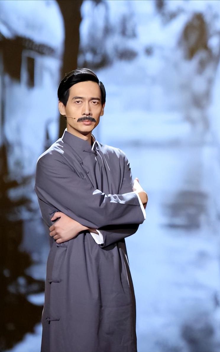 终以实力闪耀舞台 公磊,这位在影视界内外都备受尊敬的实力派演员,他