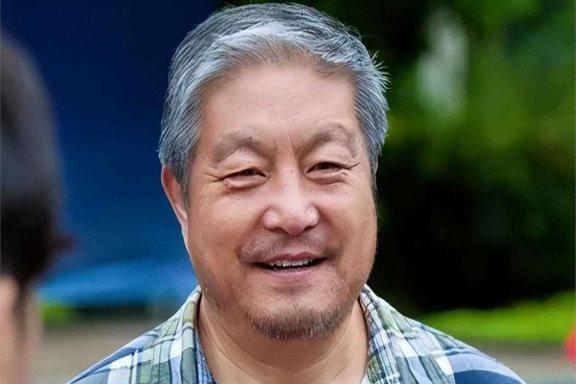 国家一级演员王卫国遭遇冥币侵权,反映演艺市场尊重缺失现象 王卫国