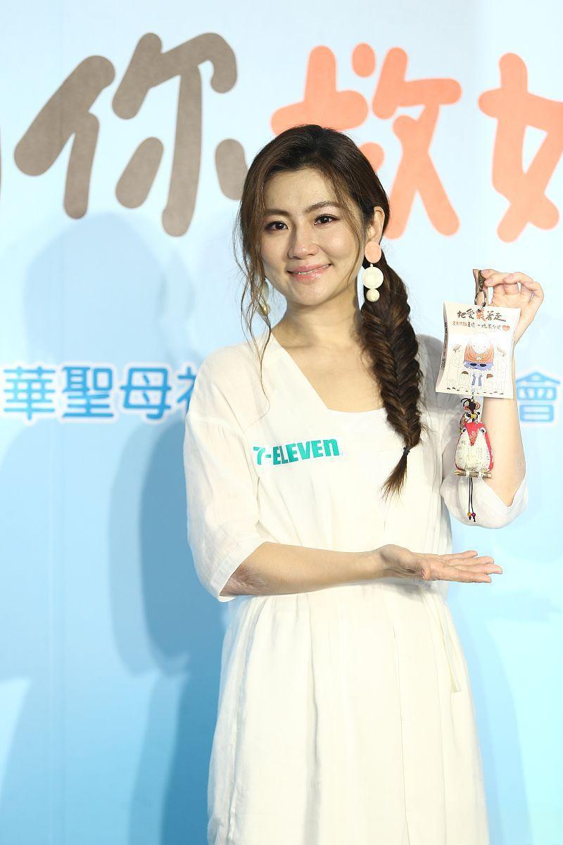 当我听到selina产后复出的消息时,我的内心充满了激动和期待.