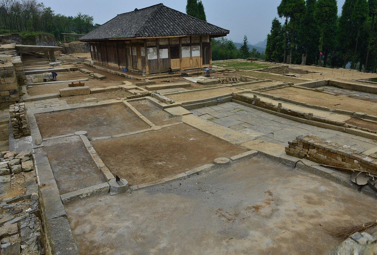 河南旅游景点推荐 河南是一个拥有悠久历史和丰富文化