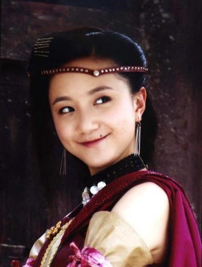 李倩的形象变化引发争议 李倩因在《武林外传》中饰演小泥巴而备受