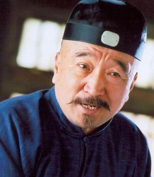 李保田:坚守自我 李保田,一个曾经凭借《神医喜来乐》一炮而红的演员