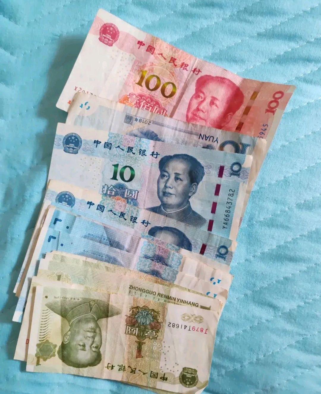 经过一段时间的接触,发现他很与众不同,他说使用微信和支付宝支付时