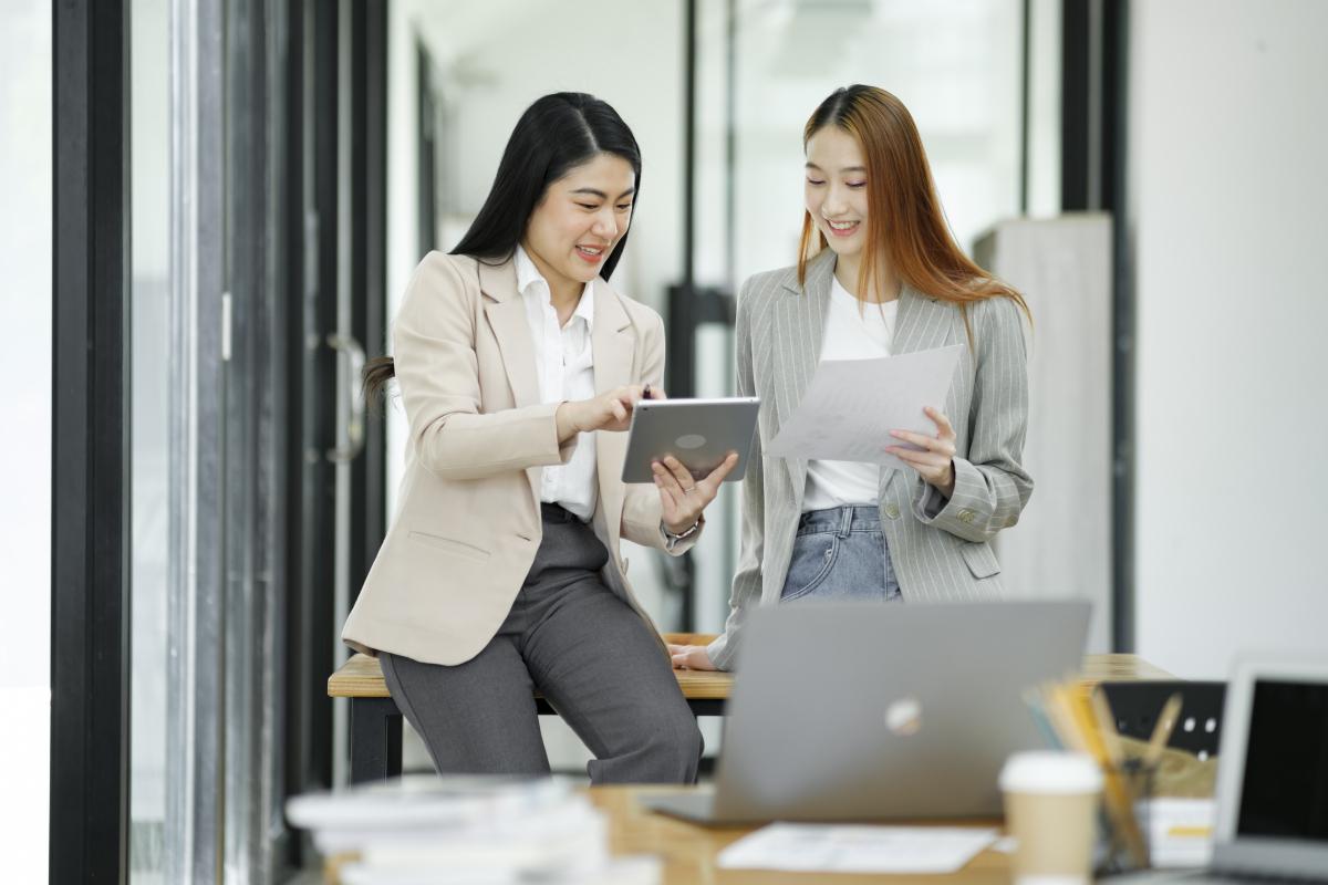 年轻职场人的人际关系智慧:从尊重到成长,踏实铸就未来 年轻职场人员