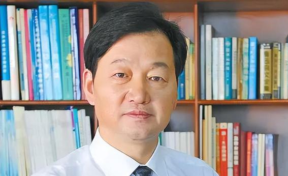 河南秦氏兄弟:养猪帝国背后的法律解读与人生价值选择 在河南,秦英林