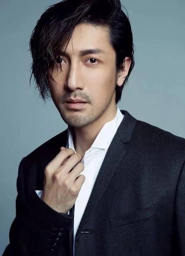 张鲁一:演技派低调男星,家庭美满幸福人生 张鲁一,一个演技与颜值并存