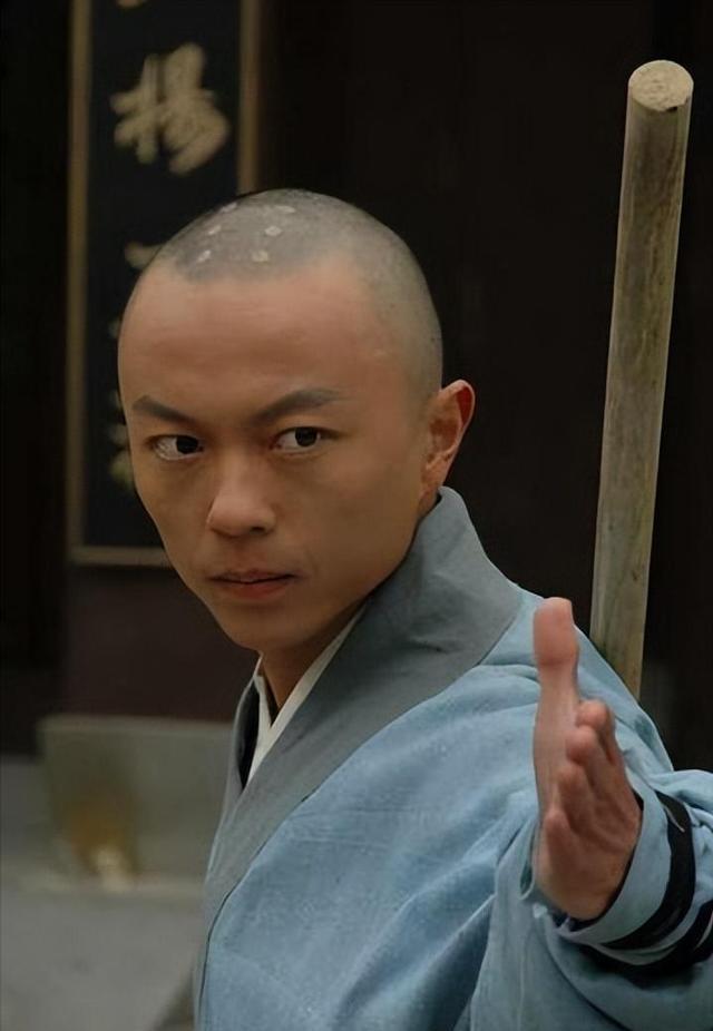 谢苗:中国武打电影的新星,热血演绎动作传奇 谢苗,这位出类拔萃的演员