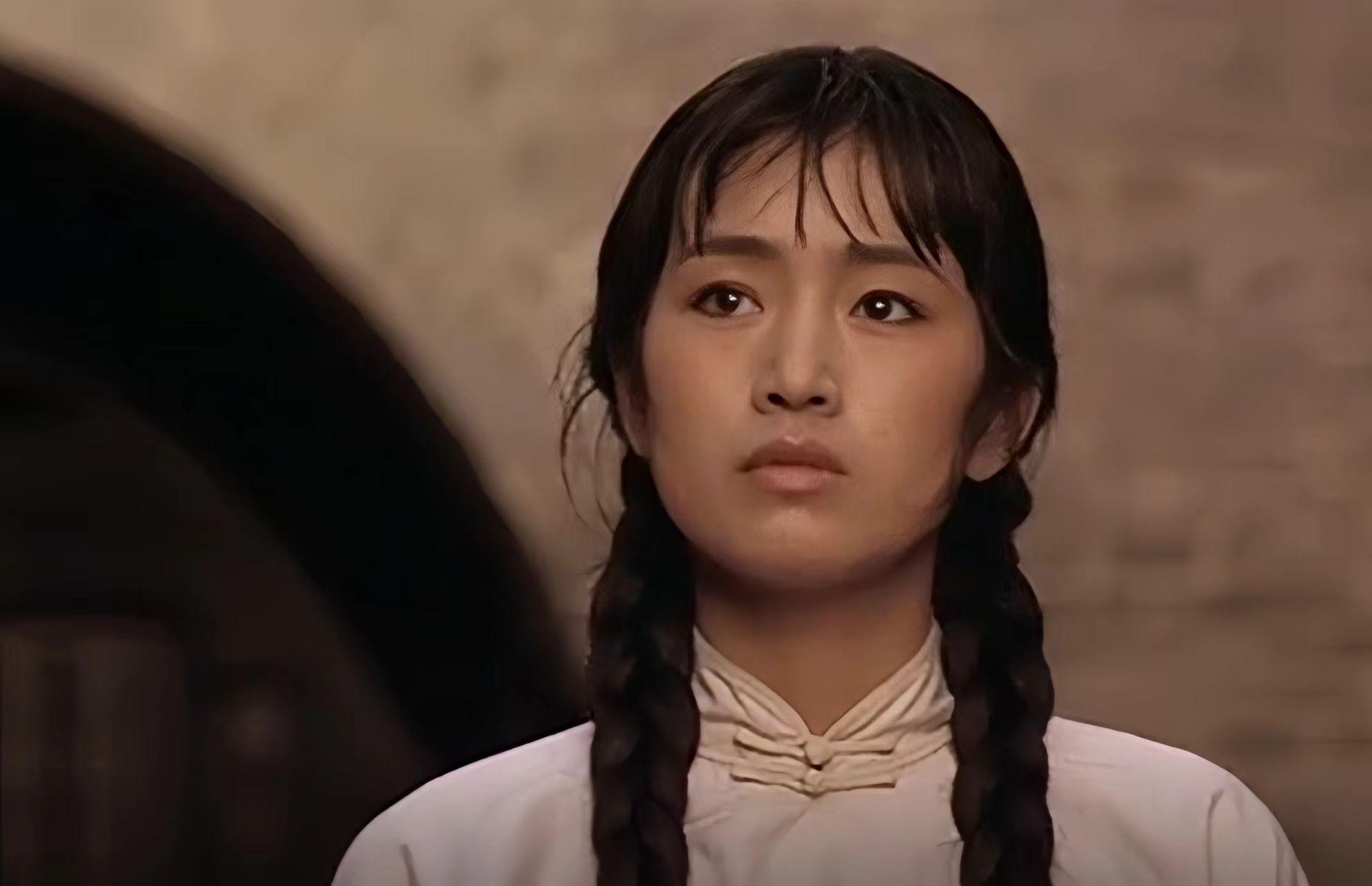 妻妾成群》:女子悲惨命运 苏童的《妻妾成群》将我们带入男权社会下的